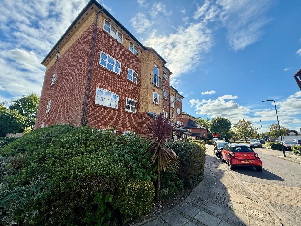 2 bed 1st Floor Flat for rent in Acton. From Savoy Property Consultants - West London