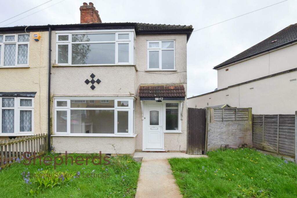 3 bed End Terraced House for rent in Waltham Cross. From Shepherds