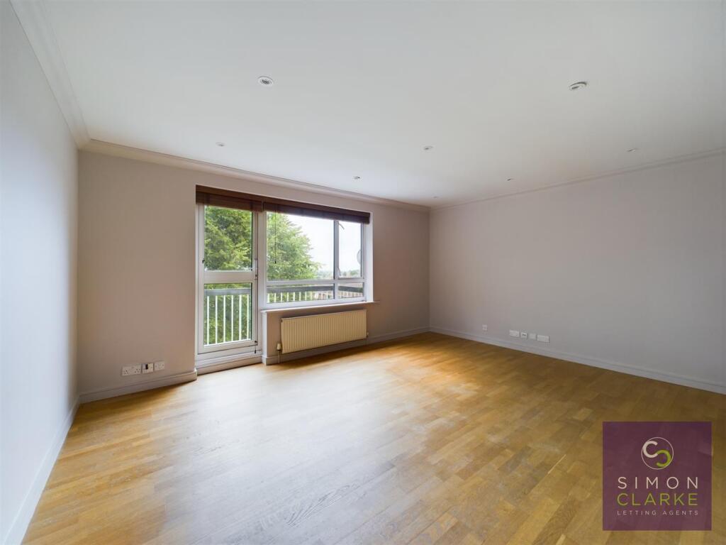 2 bed Apartment for rent in Barnet. From Simon Clarke Letting Agents