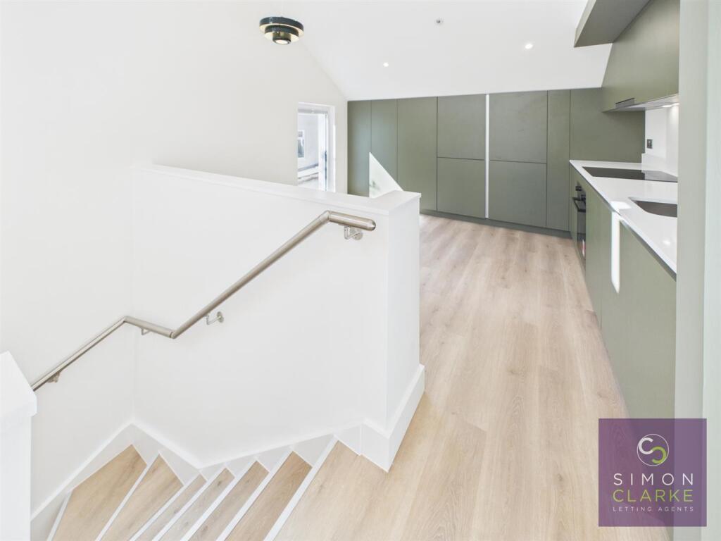 2 bed Apartment for rent in Southgate. From Simon Clarke Letting Agents 2 bed Apartment for rent in Southgate. From Simon Clarke Letting Agents