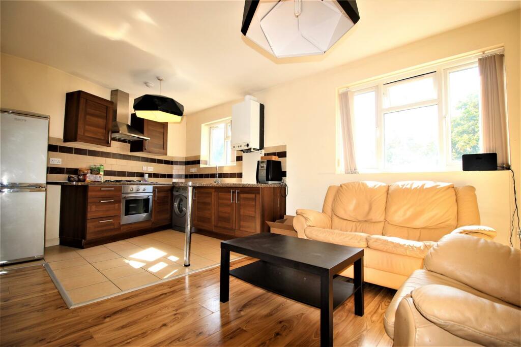 1 bed Apartment for rent in Stratford. From Sincere Property Services