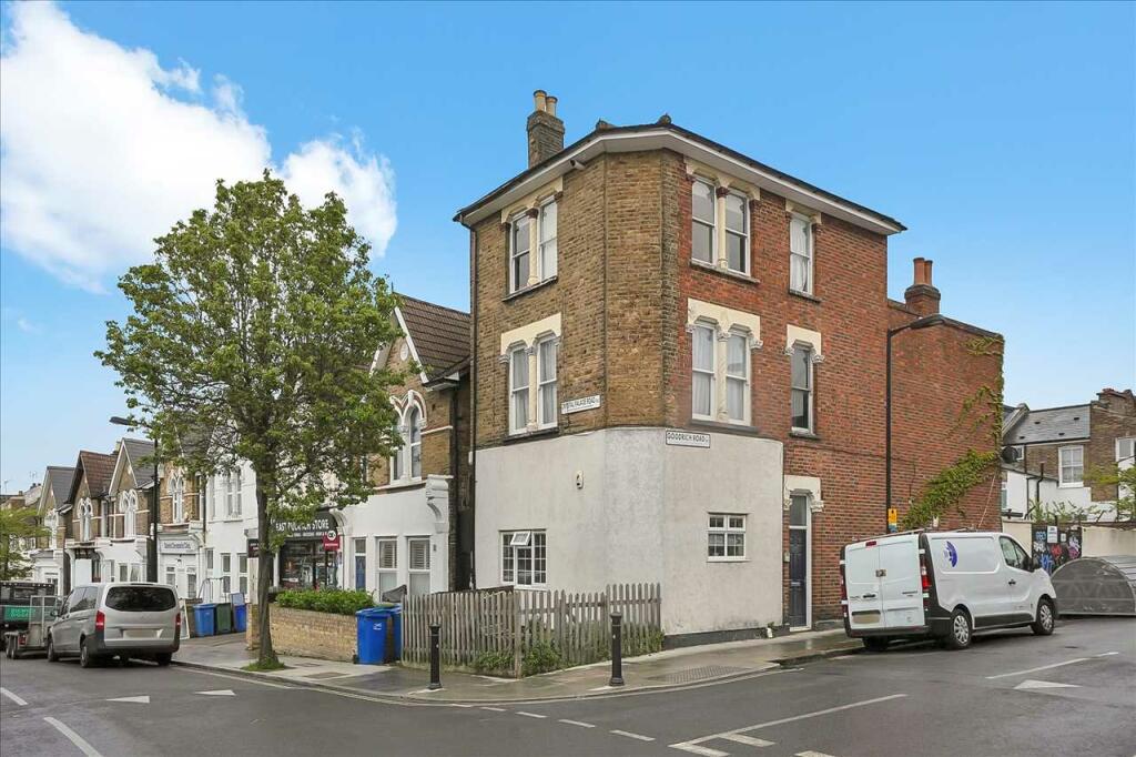 3 bed Mid Terraced House for rent in London. From South West London Property