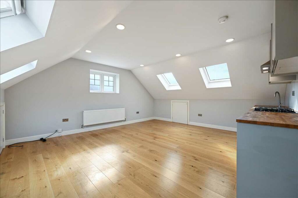 1 bed Apartment for rent in Carshalton. From South West London Property
