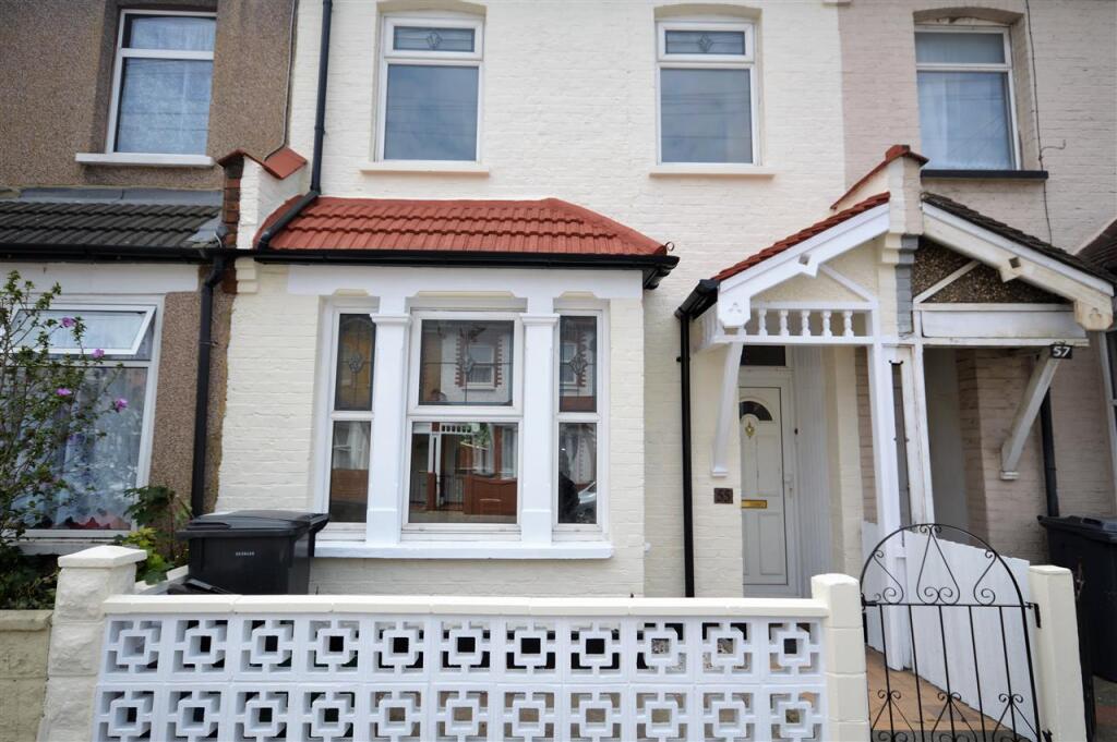 2 bed Mid Terraced House for rent in Croydon. From Next Step Estates (South West) Ltd - London