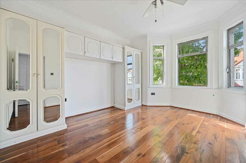 4 bed Mid Terraced House for rent in Streatham. From Next Step Estates (South West) Ltd - London 4 bed Mid Terraced House for rent in Streatham. From Next Step Estates (South West) Ltd - London