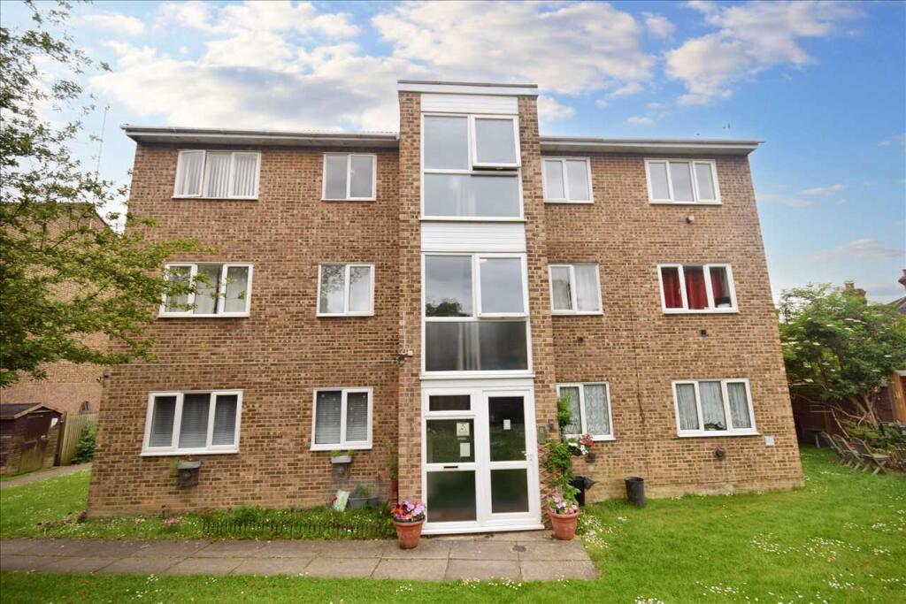 2 bed Apartment for rent in Carshalton. From Next Step Estates (South West) Ltd - London 2 bed Apartment for rent in Carshalton. From Next Step Estates (South West) Ltd - London