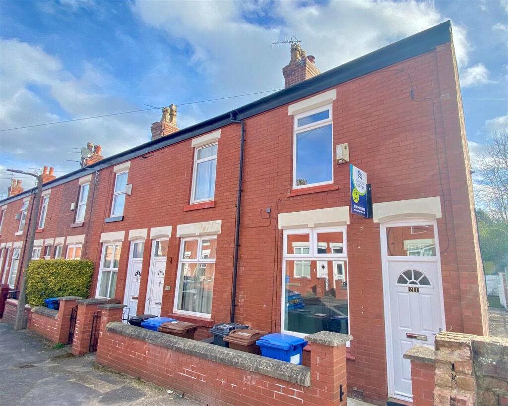 2 bed Detached for rent in Stockport. From Spencer Harvey