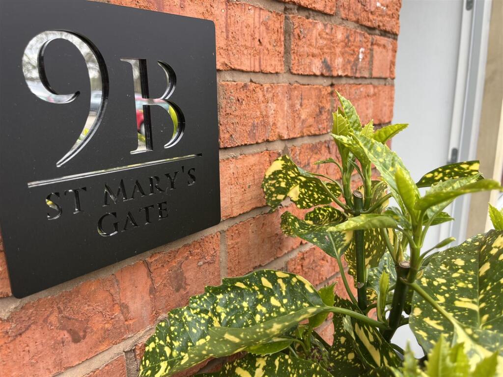 2 bed Apartment for rent in Stockport. From Spencer Harvey