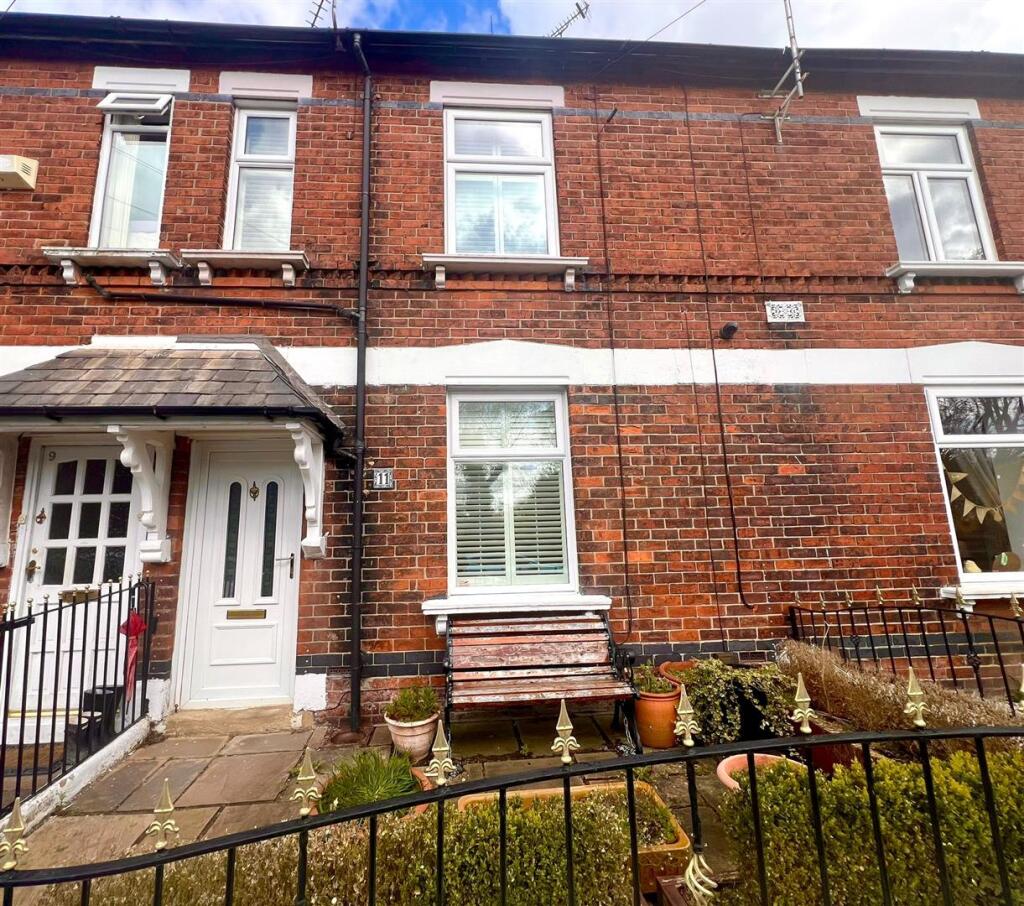2 bed Mid Terraced House for rent in Stockport. From Spencer Harvey