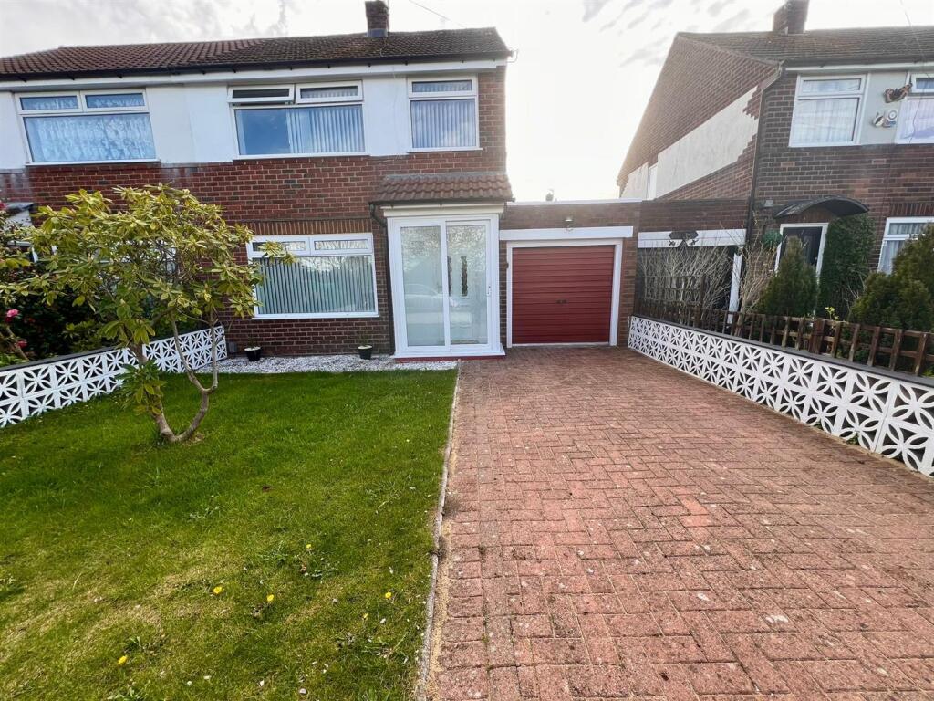 3 bed Detached for rent in Stockport. From Spencer Harvey