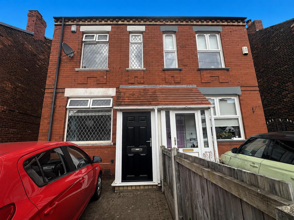 2 bed Semi Detached for rent in Stockport. From Spencer Harvey
