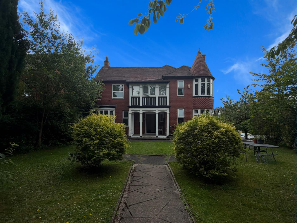 1 bed 1st Floor Flat for rent in Stockport. From Spencer Harvey