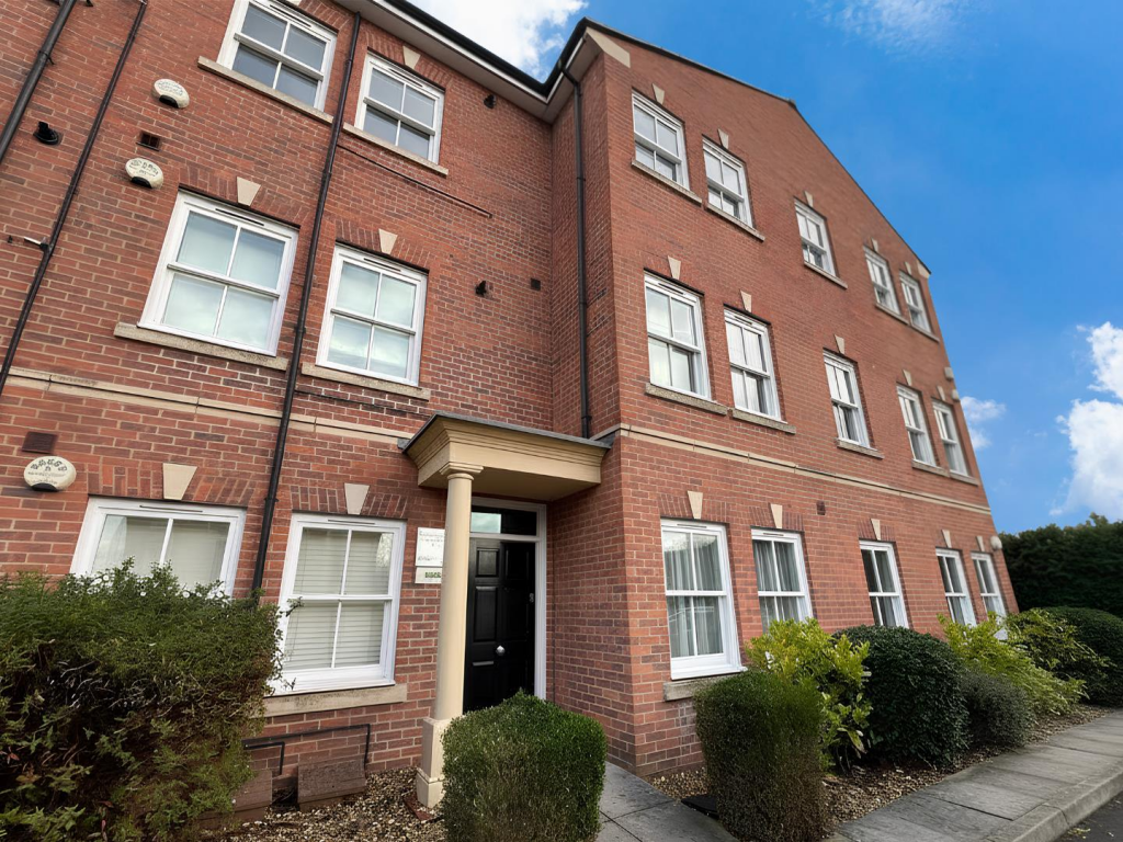2 bed Apartment for rent in Stockport. From Spencer Harvey