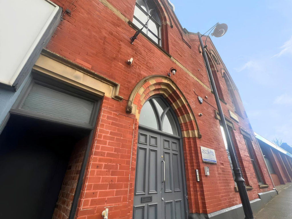 2 bed Apartment for rent in Stockport. From Spencer Harvey