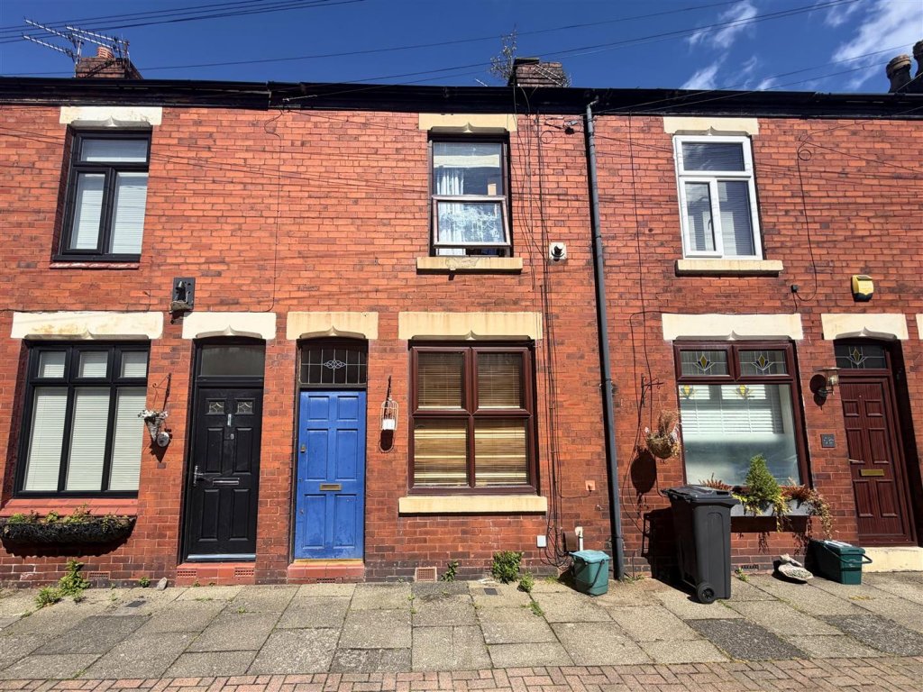 2 bed Detached for rent in Stockport. From Spencer Harvey 2 bed Detached for rent in Stockport. From Spencer Harvey