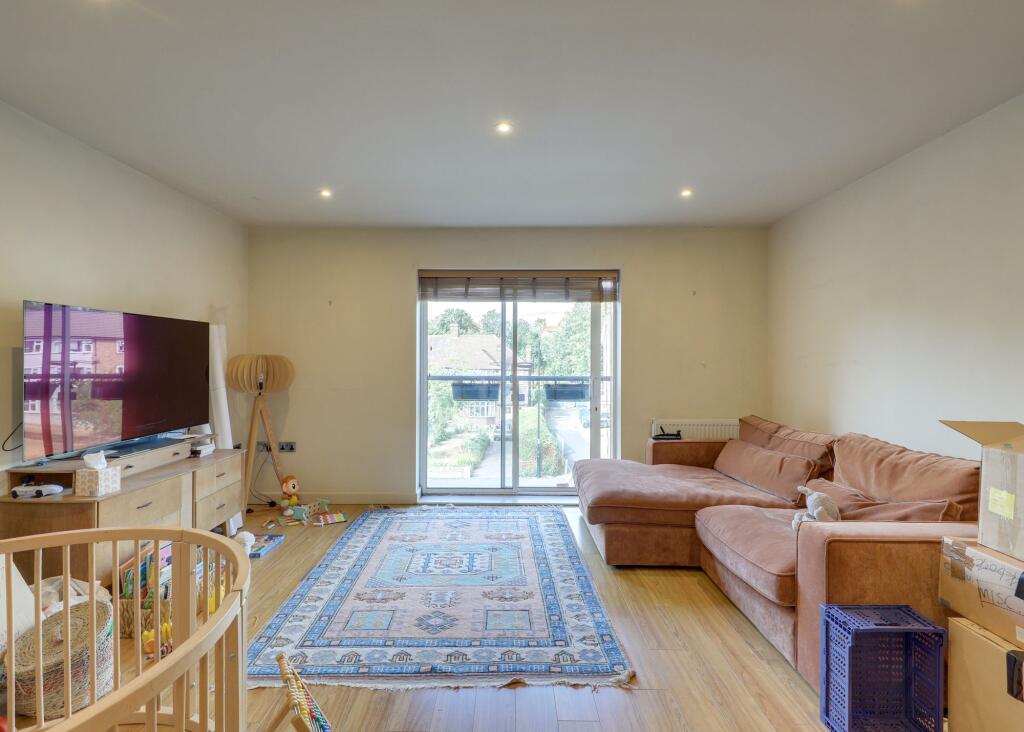 2 bed 1st Floor Flat for rent in Penge. From Stanford Estates - Forest Hill