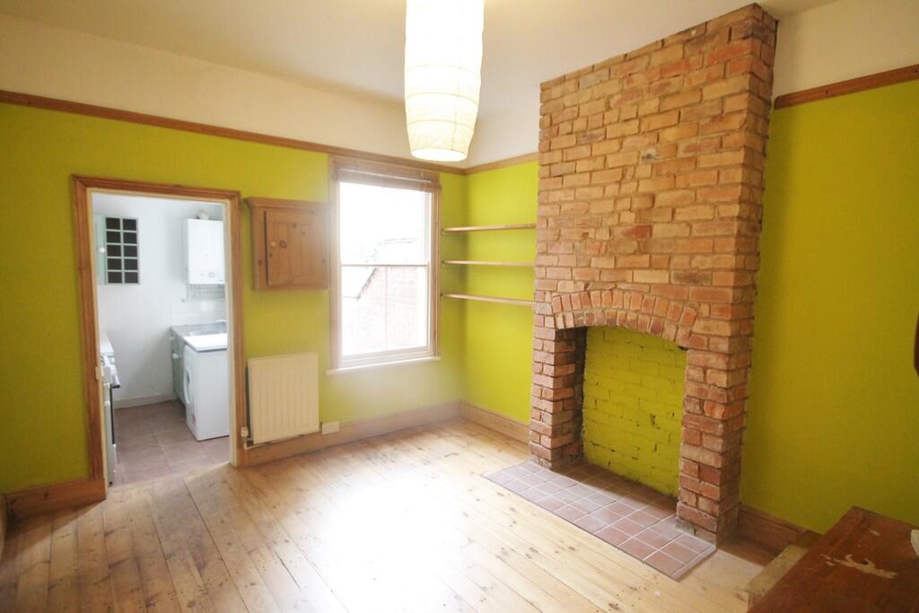 3 bed Mid Terraced House for rent in Leicester Forest East. From Keywest Estate Agents - Leicester