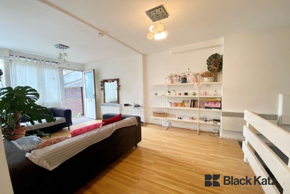 2 bed 1st Floor Flat for rent in Deptford. From Black Katz - London Bridge 2 bed 1st Floor Flat for rent in Deptford. From Black Katz - London Bridge