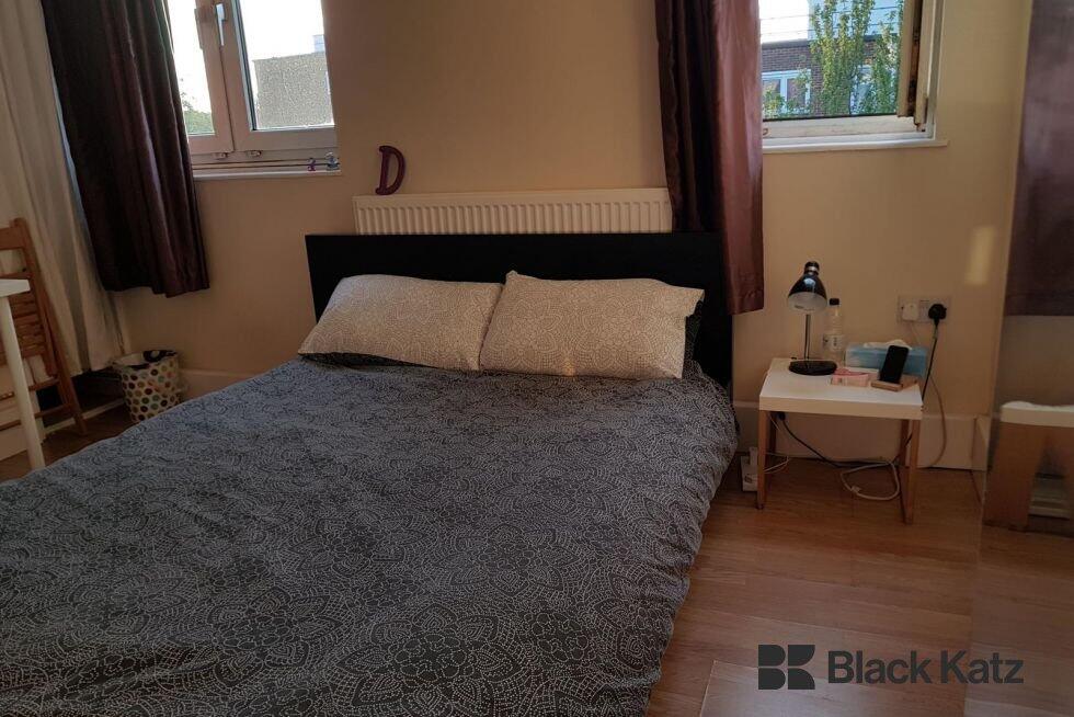 4 bed 1st Floor Flat for rent in Clapham. From Black Katz - London Bridge
