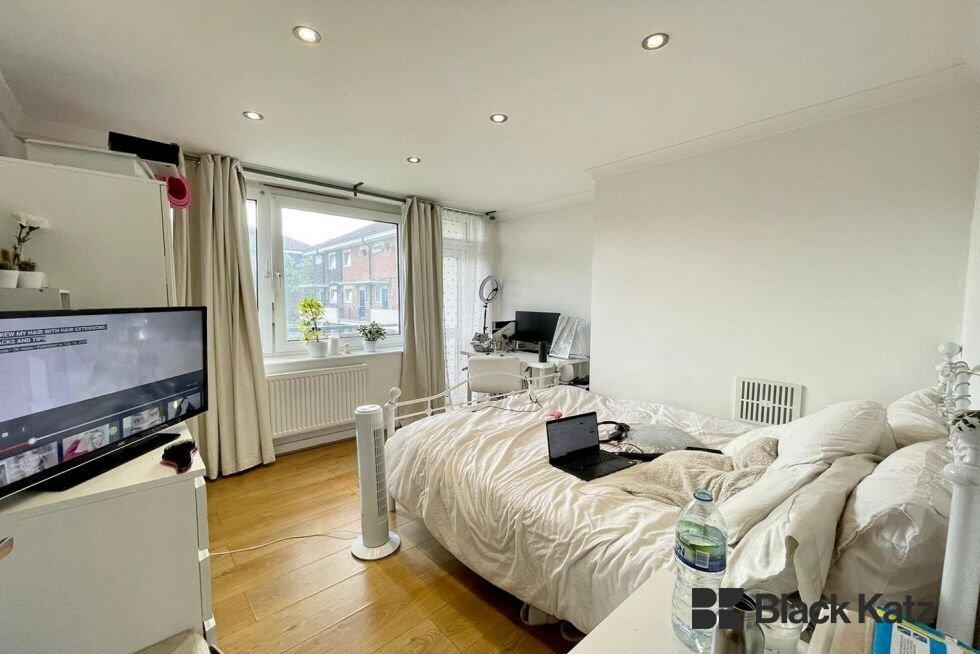3 bed 1st Floor Flat for rent in Bermondsey. From Black Katz - London Bridge