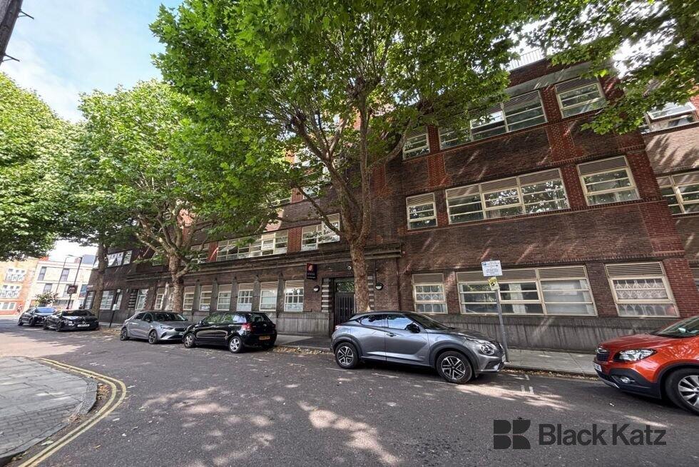 1 bed 1st Floor Flat for rent in Bermondsey. From Black Katz - London Bridge 1 bed 1st Floor Flat for rent in Bermondsey. From Black Katz - London Bridge