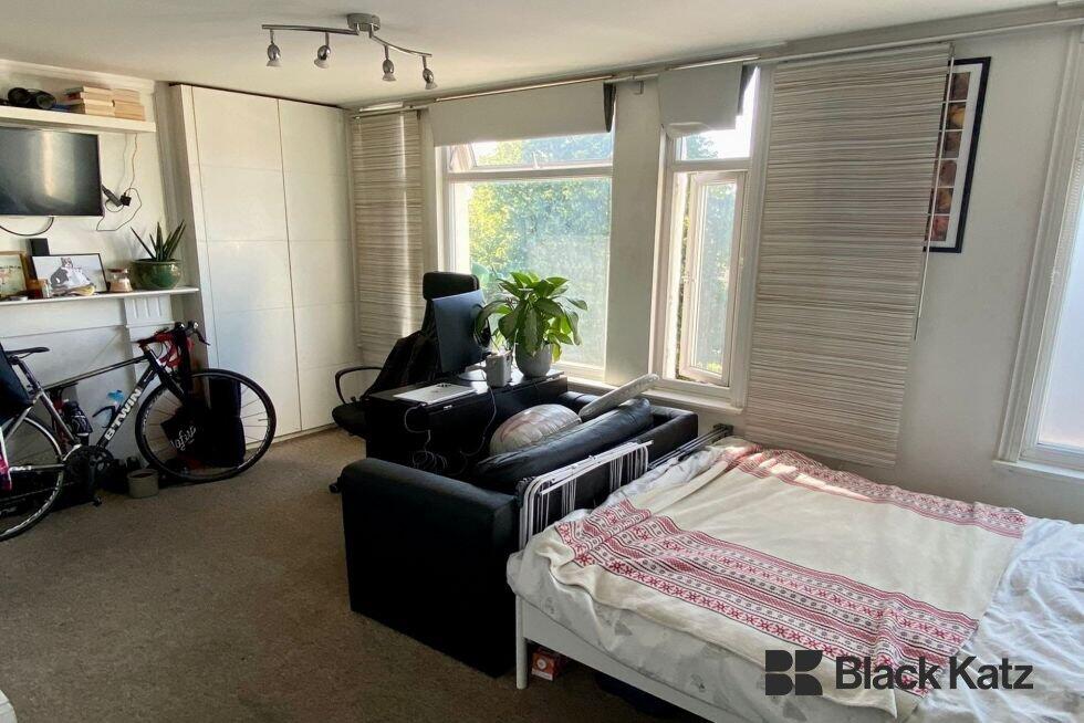 4 bed Studio for rent in Battersea. From Black Katz - London Bridge