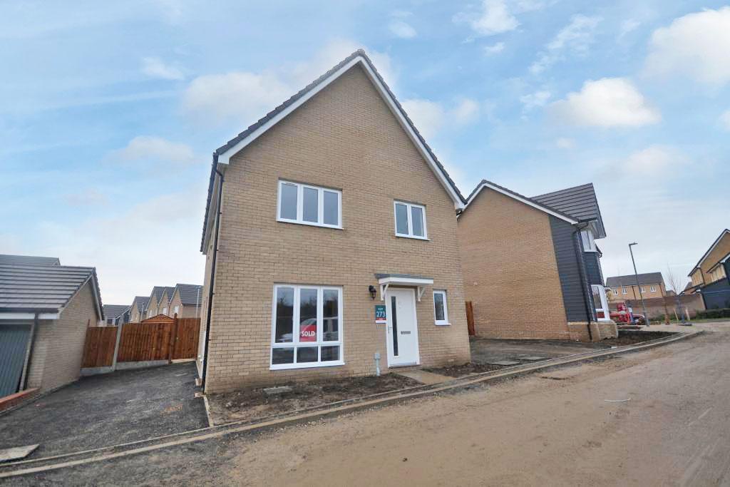 4 bed Detached for rent in Whaddon. From King Estate Agents - Milton Keynes