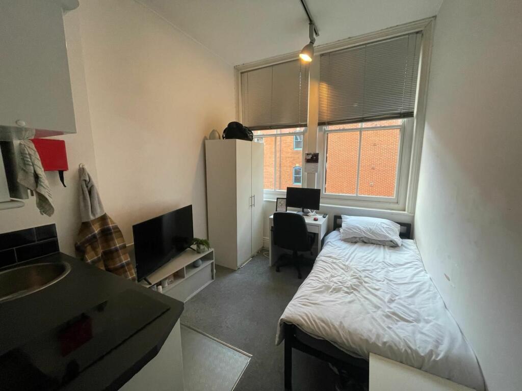 0 bed Studio for rent in Sheffield. From Dove Properties - Sheffield