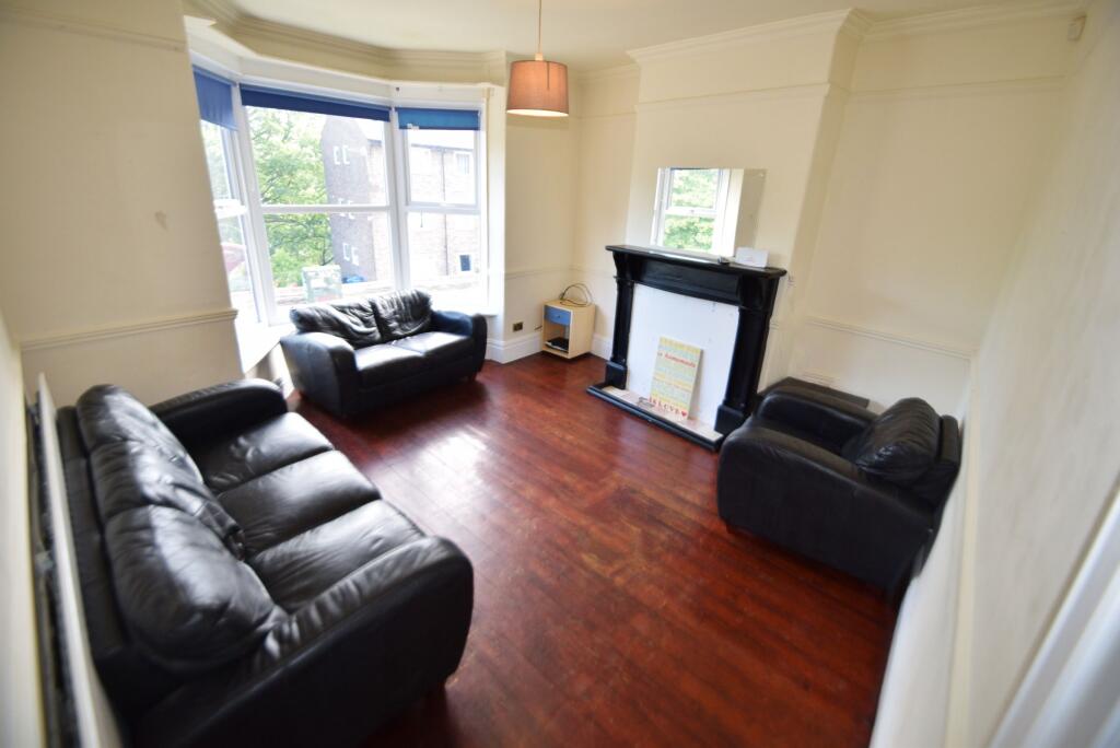 4 bed House Share for rent in Long Line. From Dove Properties - Sheffield