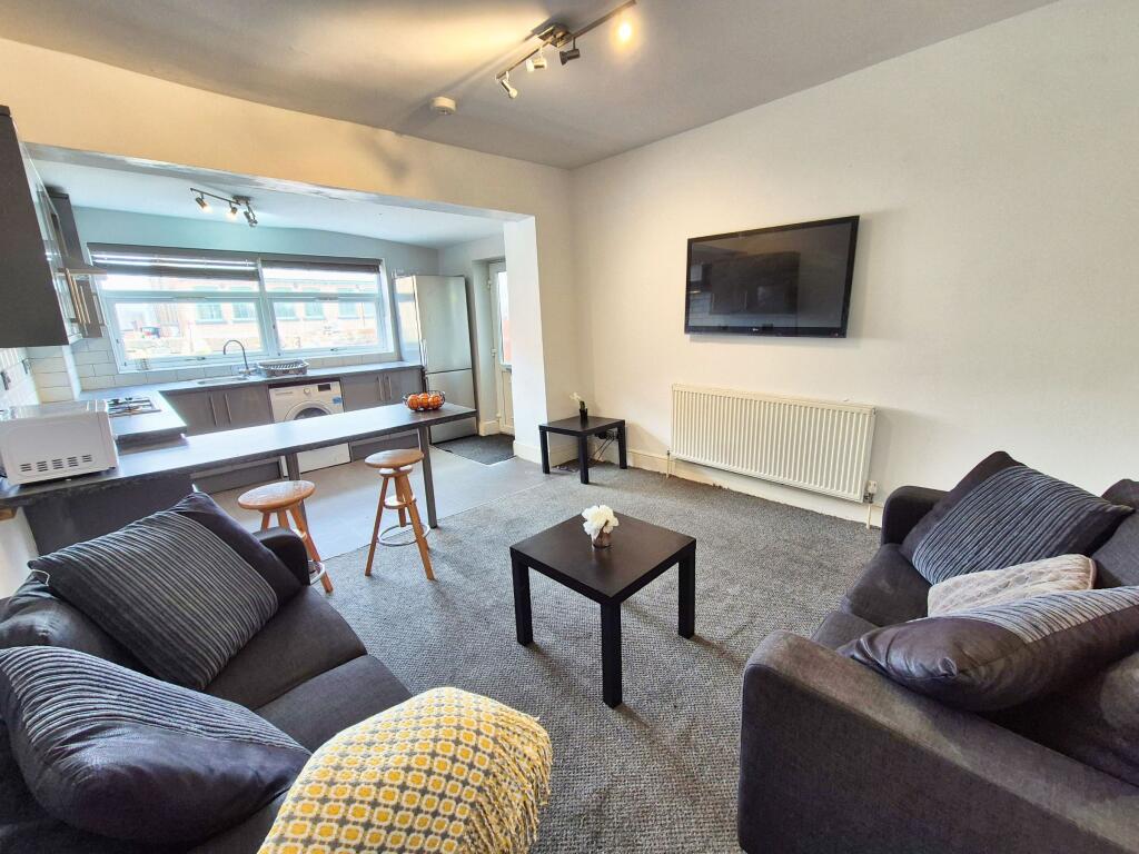 4 bed House Share for rent in Long Line. From Dove Properties - Sheffield 4 bed House Share for rent in Long Line. From Dove Properties - Sheffield