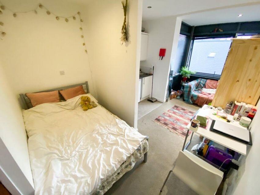 0 bed Studio for rent in Sheffield. From Dove Properties - Sheffield