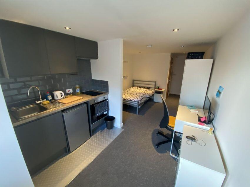 0 bed Studio for rent in Sheffield. From Dove Properties - Sheffield