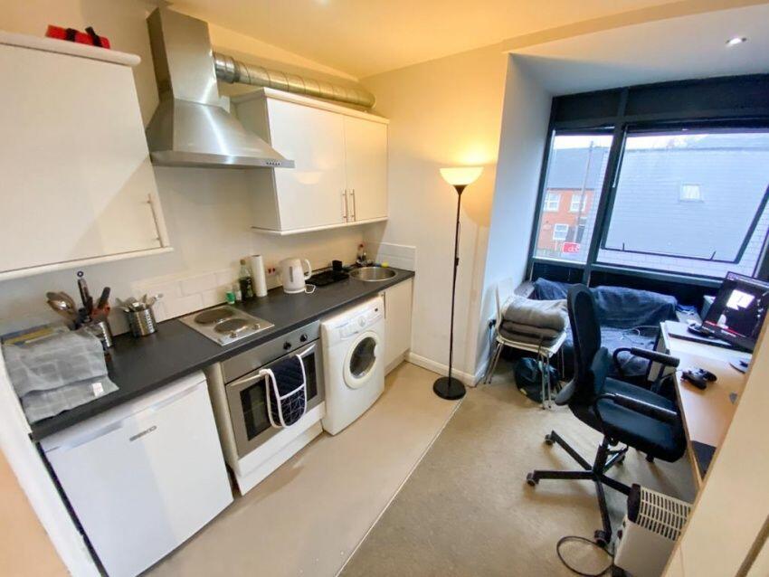 0 bed Studio for rent in Sheffield. From Dove Properties - Sheffield