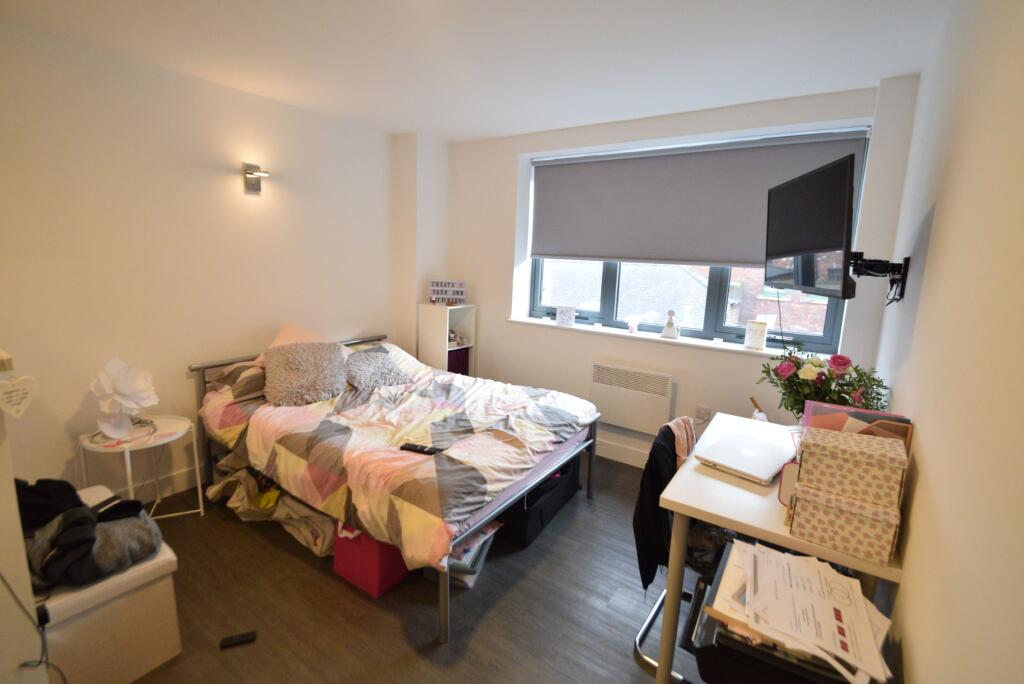 0 bed Studio for rent in Sheffield. From Dove Properties - Sheffield