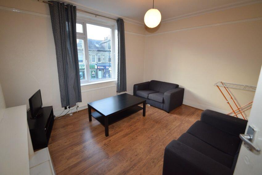 2 bed 1st Floor Flat for rent in Long Line. From Dove Properties - Sheffield