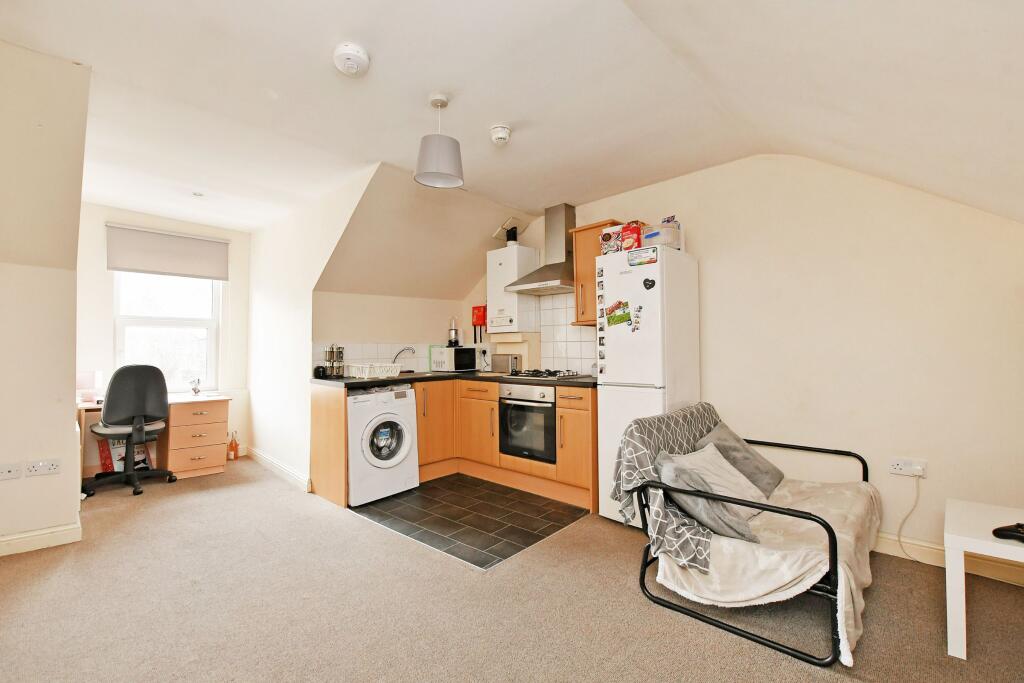 1 bed 1st Floor Flat for rent in Long Line. From Dove Properties - Sheffield 1 bed 1st Floor Flat for rent in Long Line. From Dove Properties - Sheffield