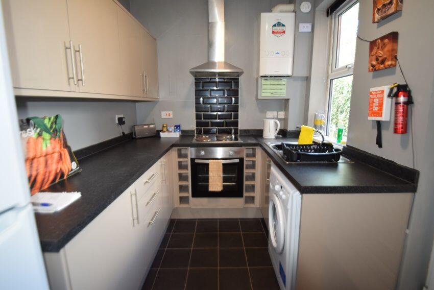 4 bed House Share for rent in Long Line. From Dove Properties - Sheffield 4 bed House Share for rent in Long Line. From Dove Properties - Sheffield