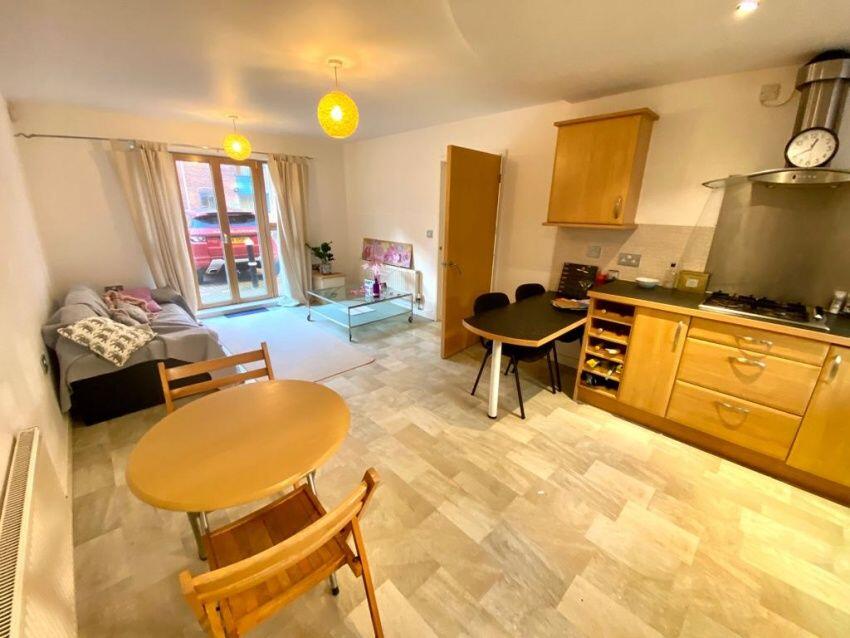 2 bed 1st Floor Flat for rent in Sheffield. From Dove Properties - Sheffield