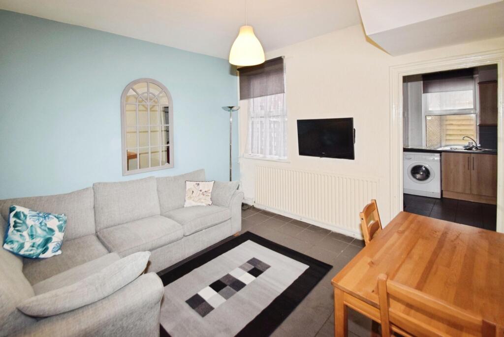 3 bed House Share for rent in Sheffield. From Dove Properties - Sheffield
