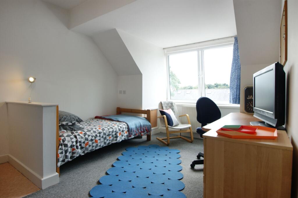 9 bed House Share for rent in Sheffield. From Dove Properties - Sheffield