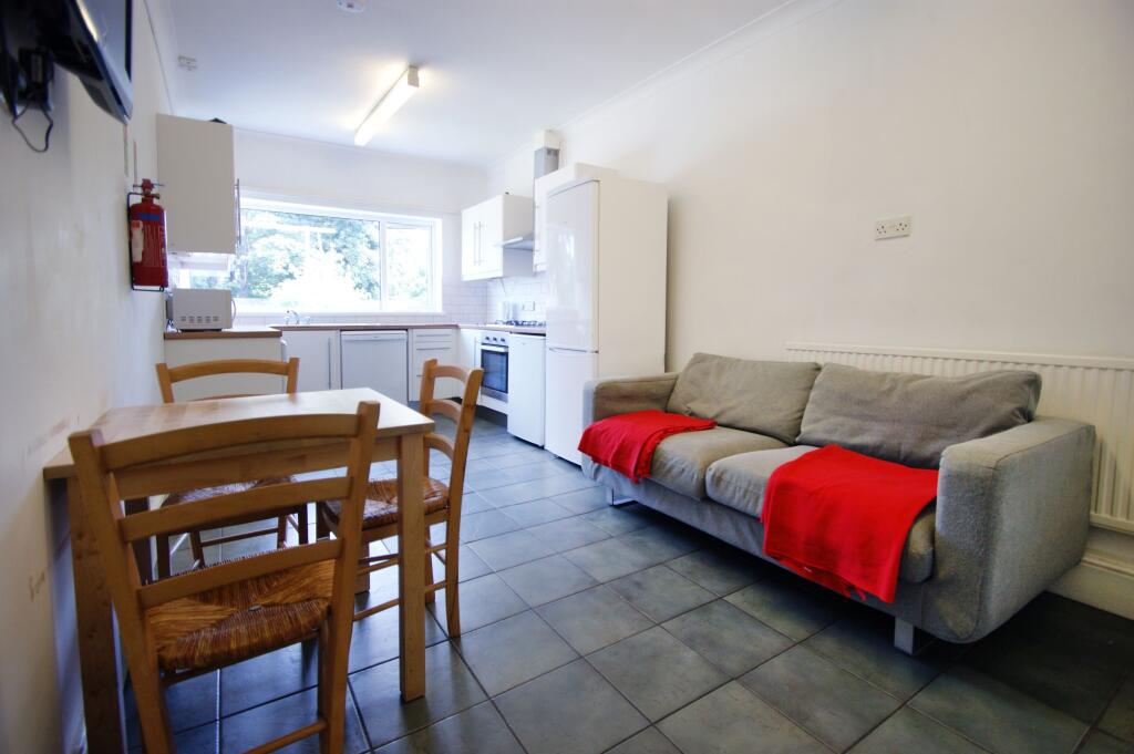 4 bed House Share for rent in Sheffield. From Dove Properties - Sheffield