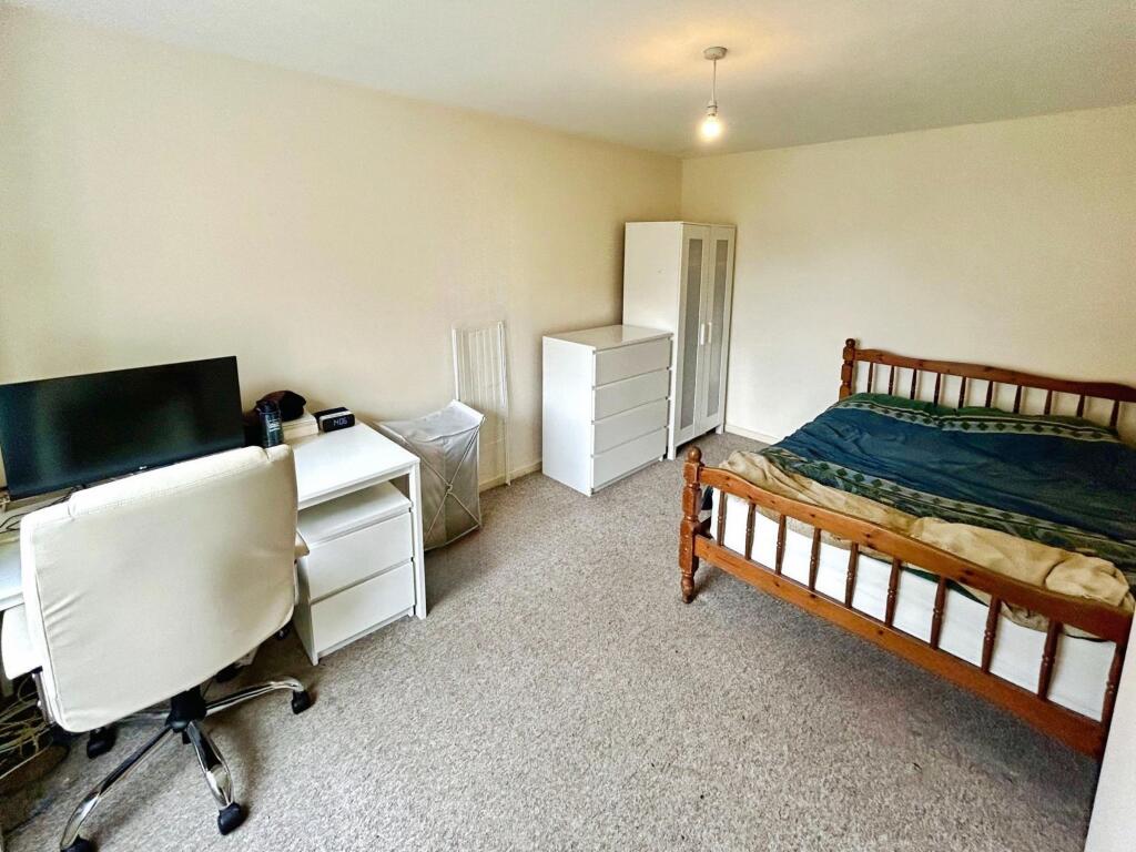 3 bed House Share for rent in Sheffield. From Dove Properties - Sheffield