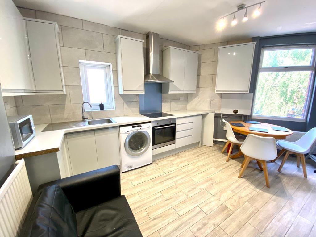 3 bed House Share for rent in Sheffield. From Dove Properties - Sheffield