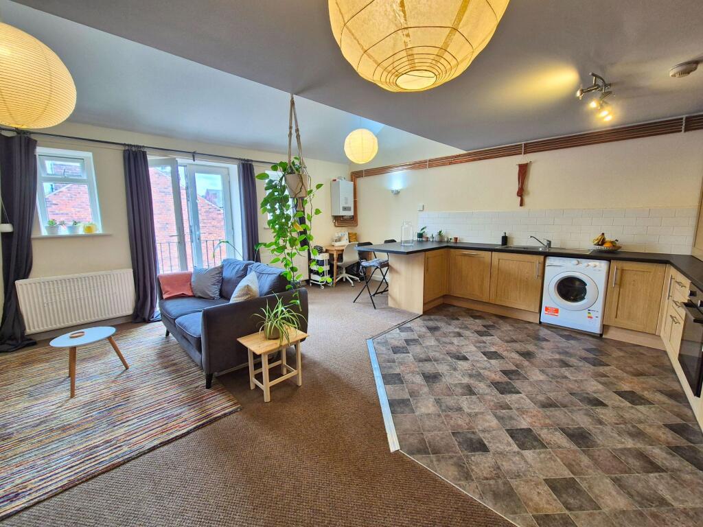 1 bed 1st Floor Flat for rent in Sheffield. From Dove Properties - Sheffield