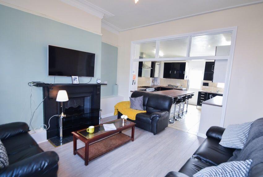 7 bed House Share for rent in Sheffield. From Dove Properties - Sheffield