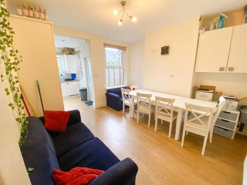 6 bed House Share for rent in Sheffield. From Dove Properties - Sheffield