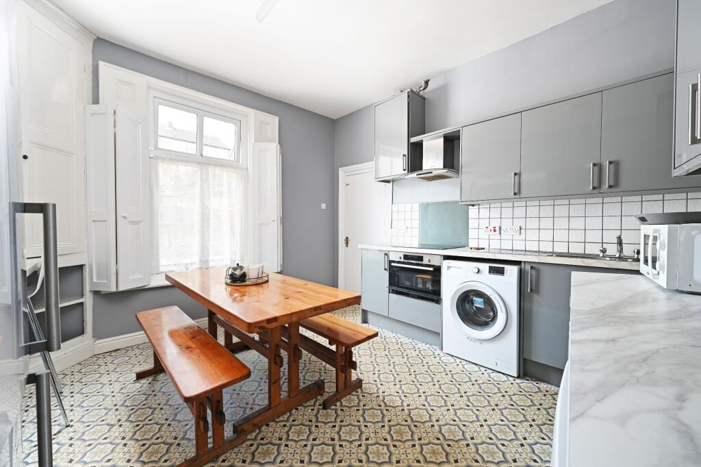4 bed House Share for rent in Sheffield. From Dove Properties - Sheffield 4 bed House Share for rent in Sheffield. From Dove Properties - Sheffield