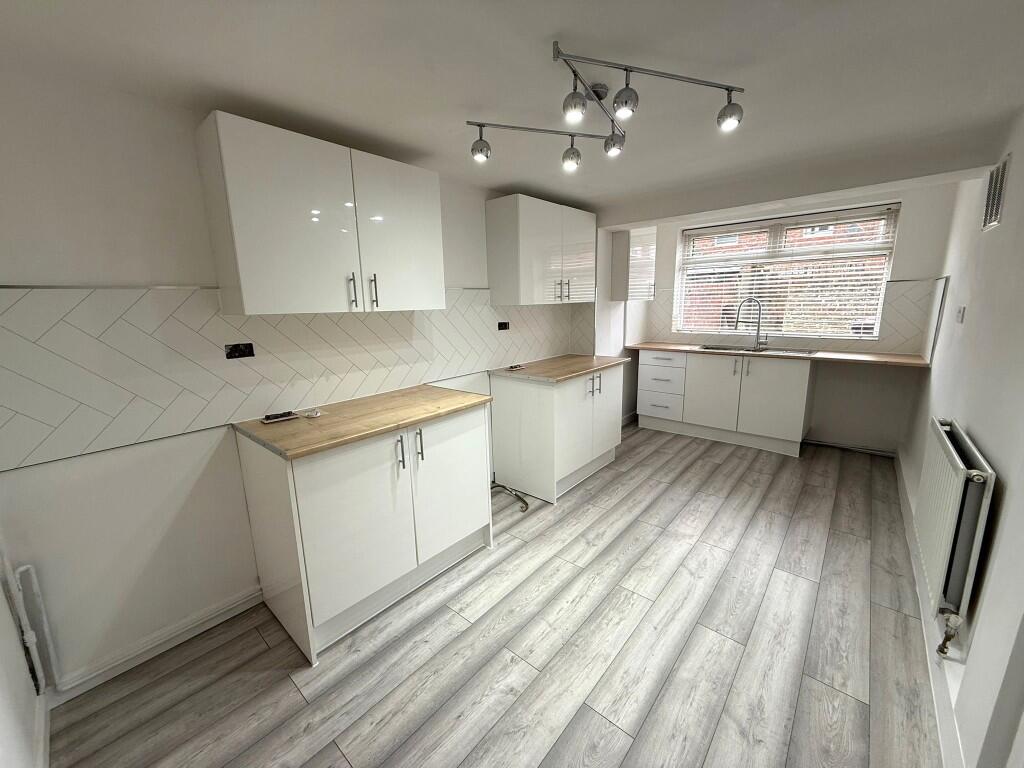 3 bed End of Terrace for rent in Prescot. From King Property Management - St Helens