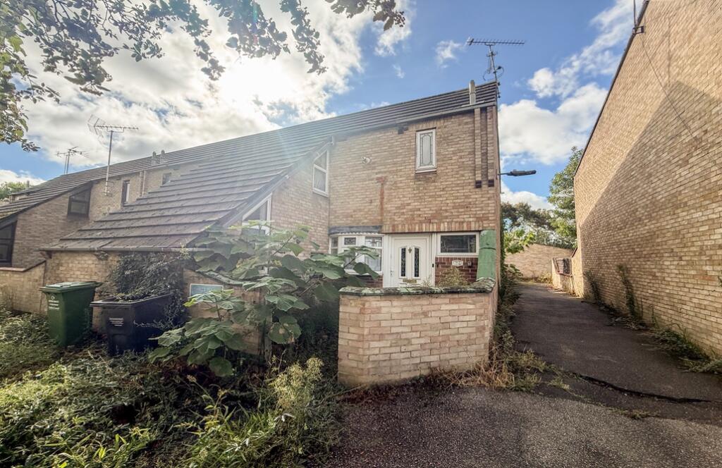 3 bed End of Terrace for rent in Bowers Gifford. From Temme English - Basildon & Stanford le Hope - Lettings
