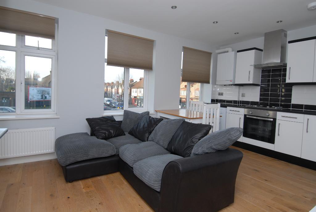 2 bed 1st Floor Flat for rent in Wimbledon. From Tennison Property - Wimbledon